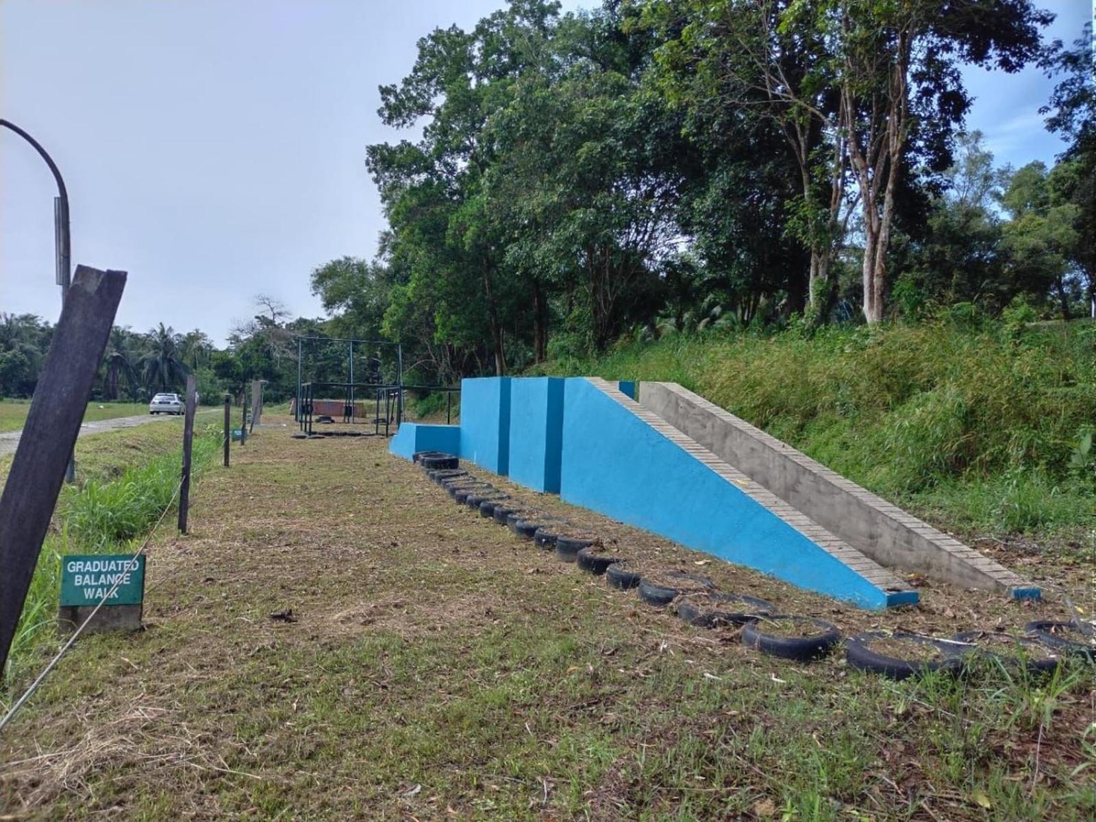 Putra Sentosa Retreat Camp, Sematan Hotel Ngoại thất bức ảnh