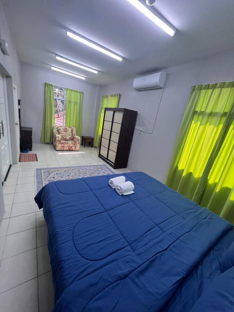 Putra Sentosa Retreat Camp, Sematan Hotel Phòng bức ảnh